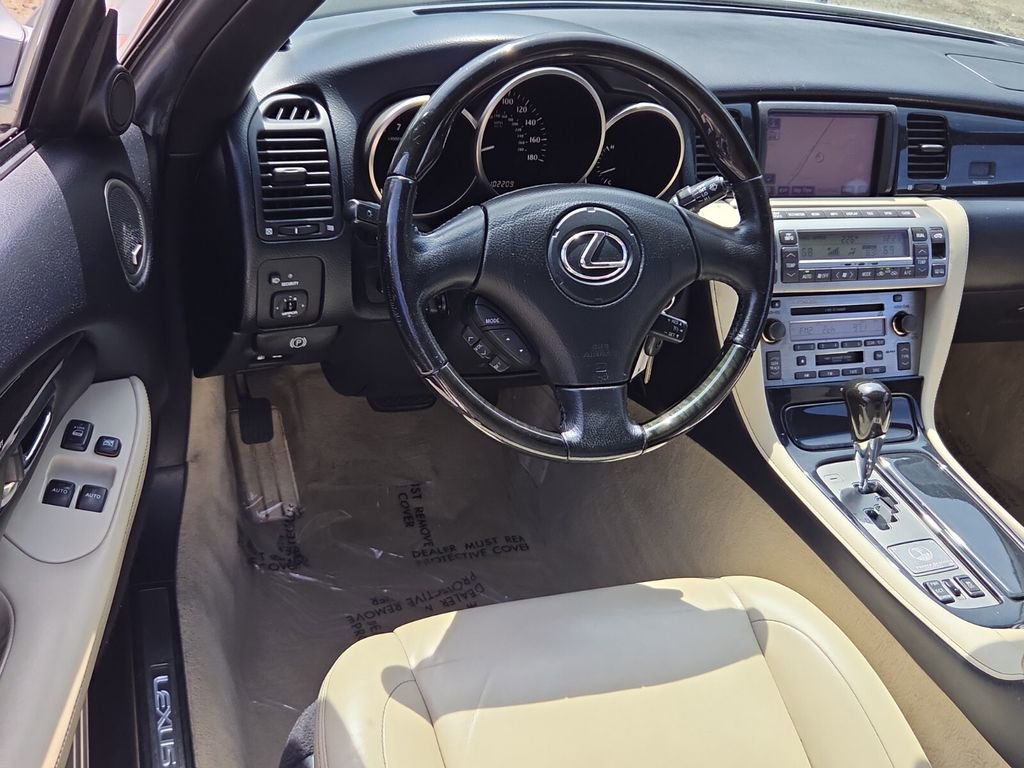 Used 2009 Lexus SC 430 Convertible image 14