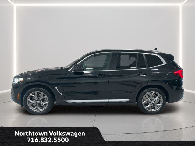 Used 2022 BMW X3 xDrive30i w/ Premium Package 2 (ZPA) AWD/4WD image 2