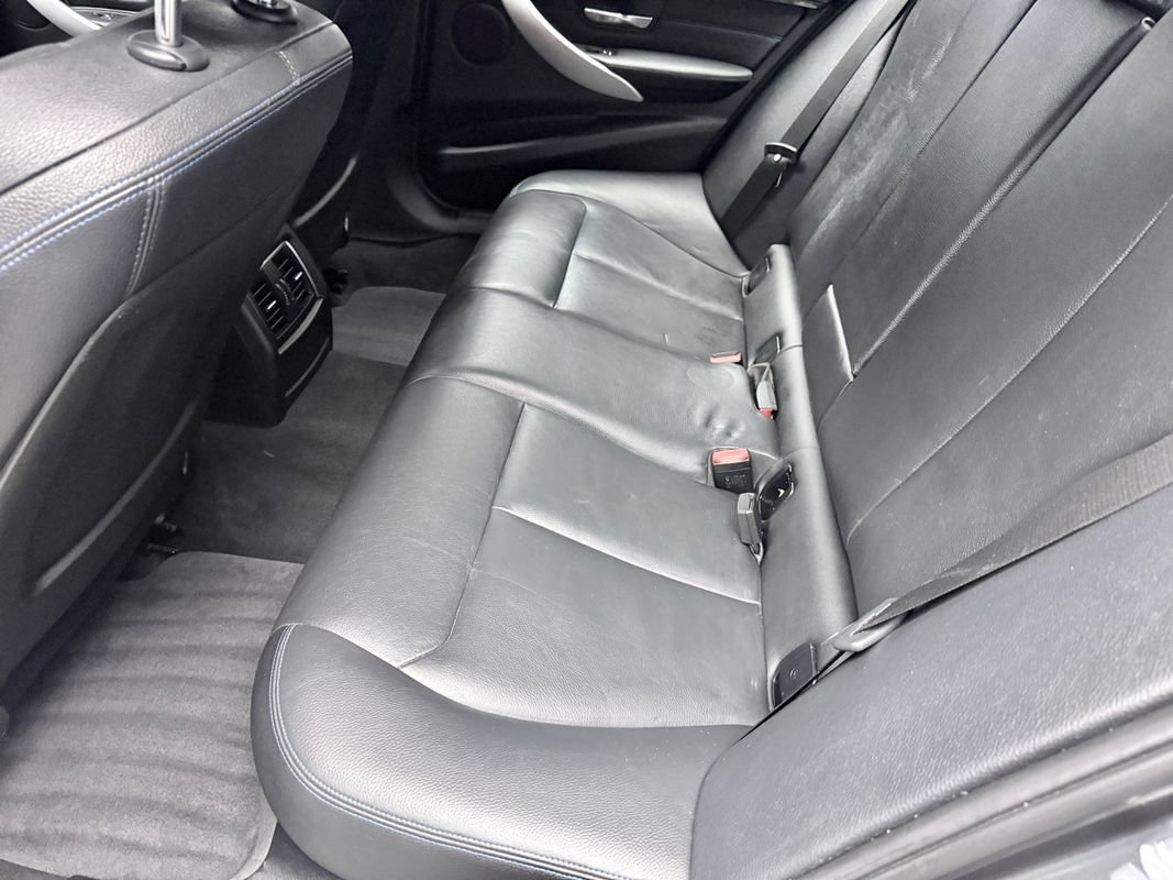 Used 2018 BMW 328d xDrive Sedan AWD/4WD image 14
