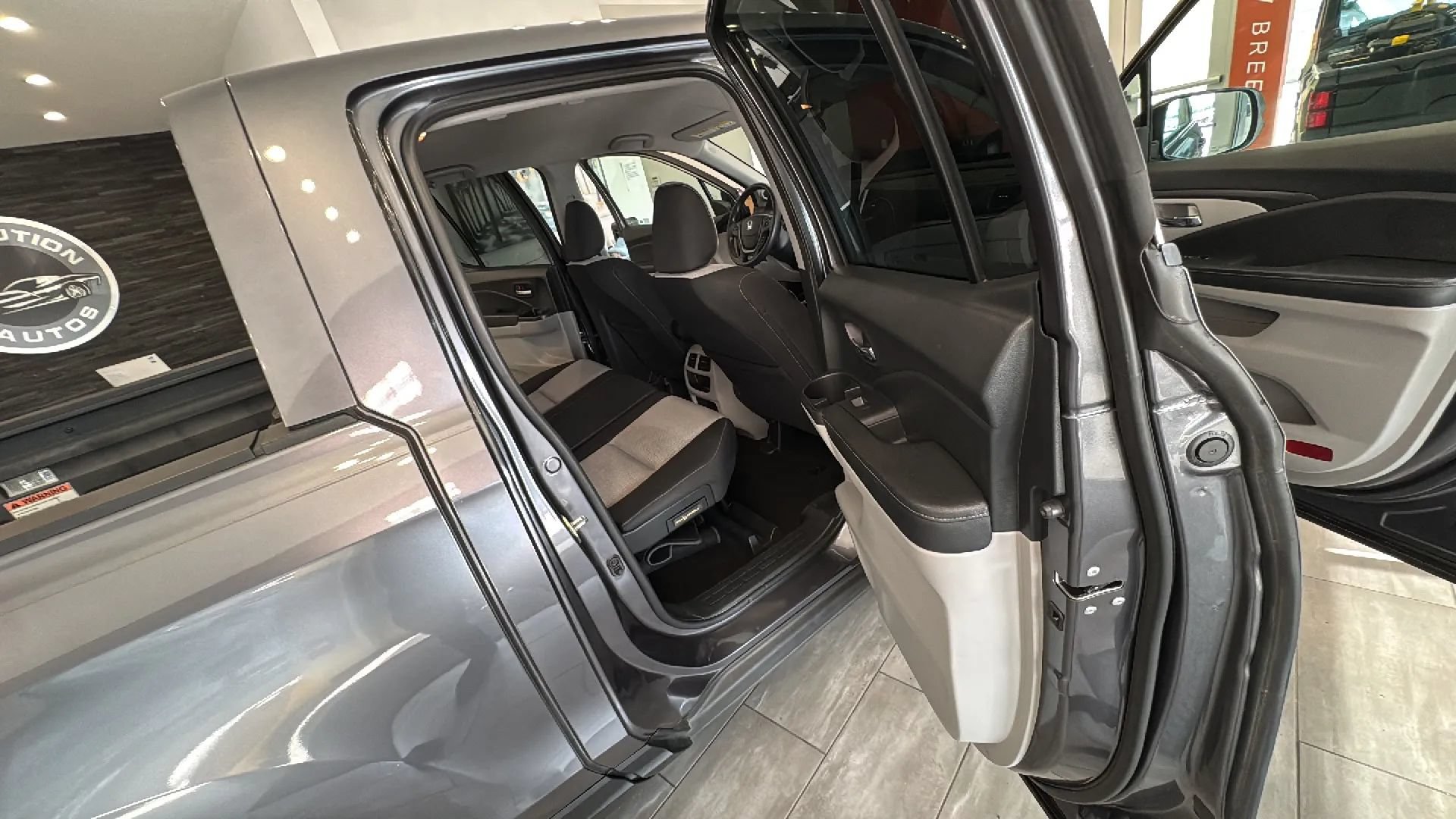 Used 2017 Honda Ridgeline RTS image 36