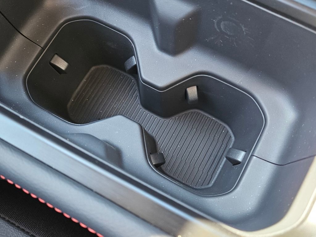 New 2026 Nissan Kicks SR image 23