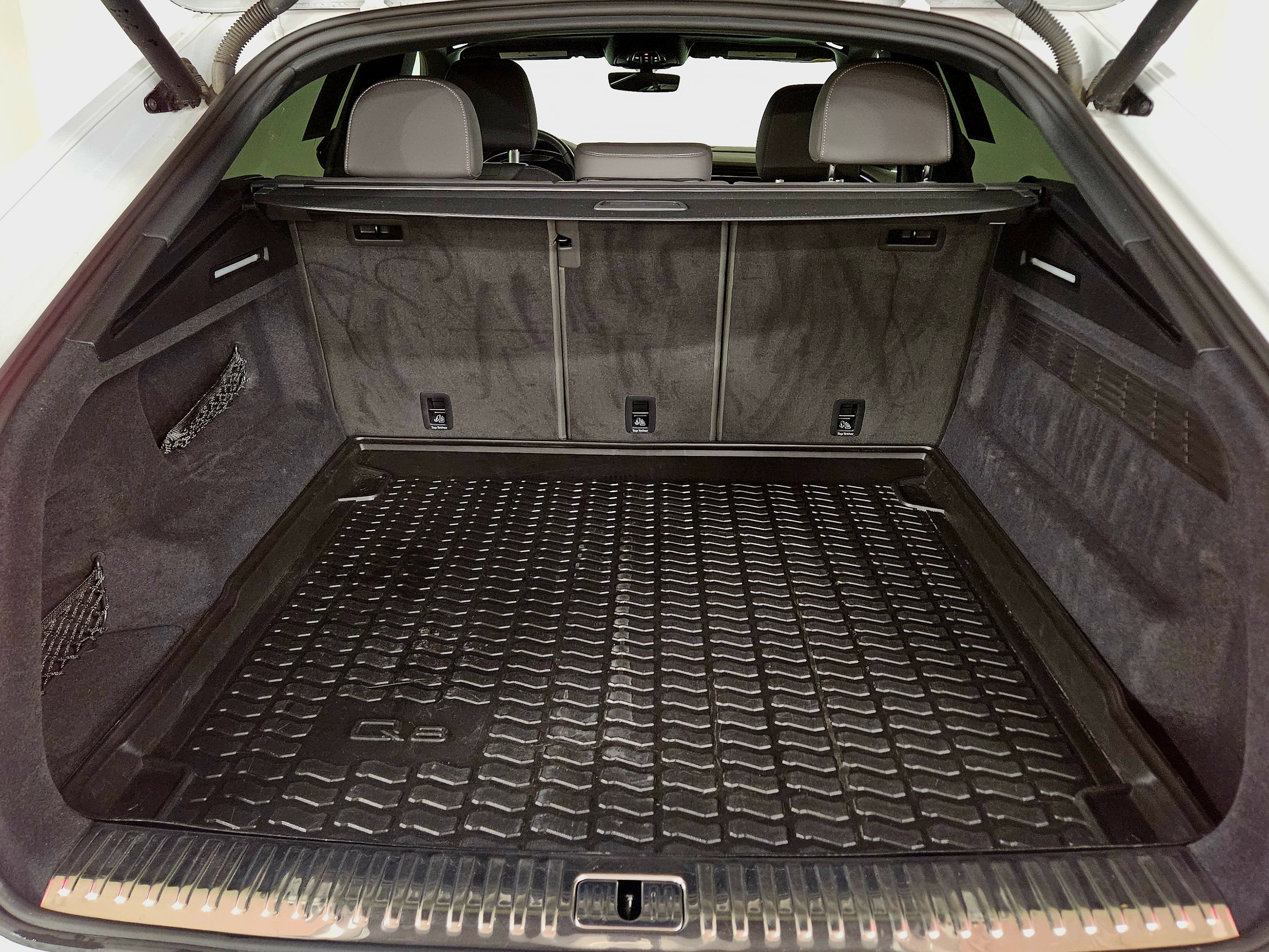 Used 2019 Audi Q8 Premium Plus image 17