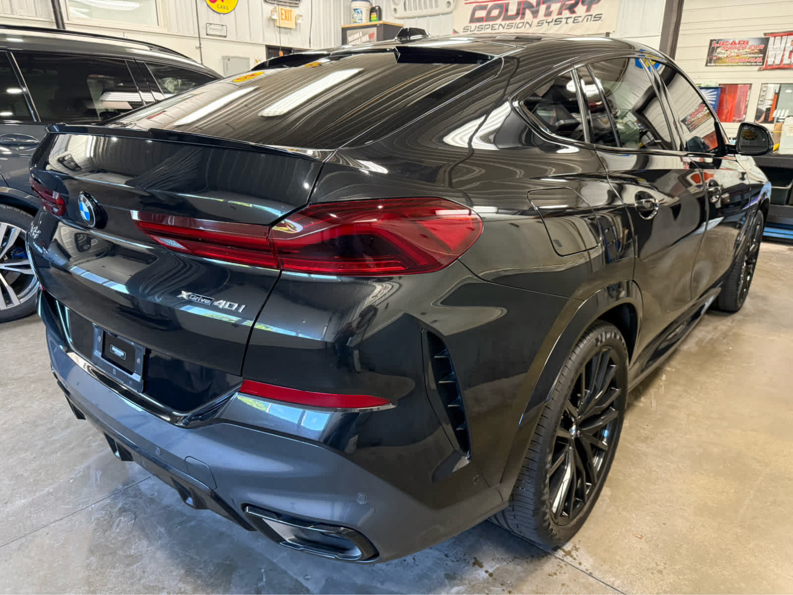Used 2024 BMW X6 xDrive40i w/ Premium Package AWD/4WD image 6