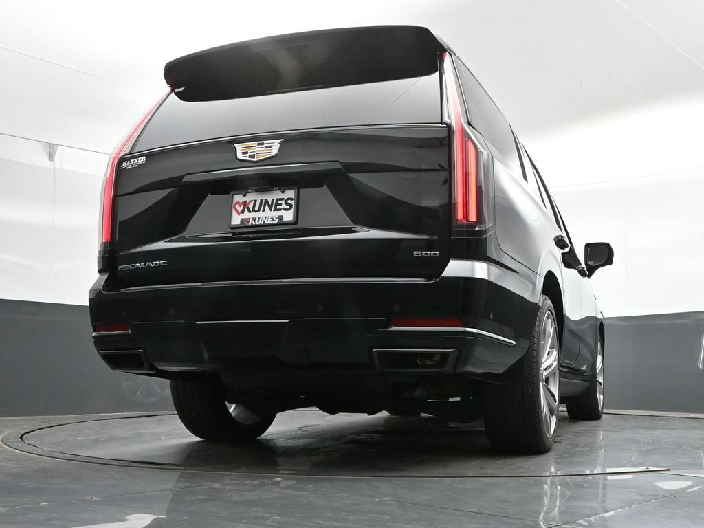 Used 2025 Cadillac Escalade Sport w/ Touring Package AWD/4WD image 40