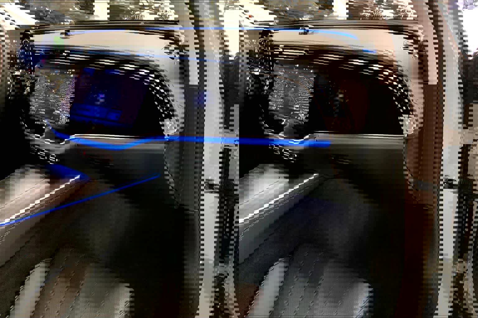 Used 2025 Mercedes-Benz E 450 4MATIC All-Terrain Wagon image 18