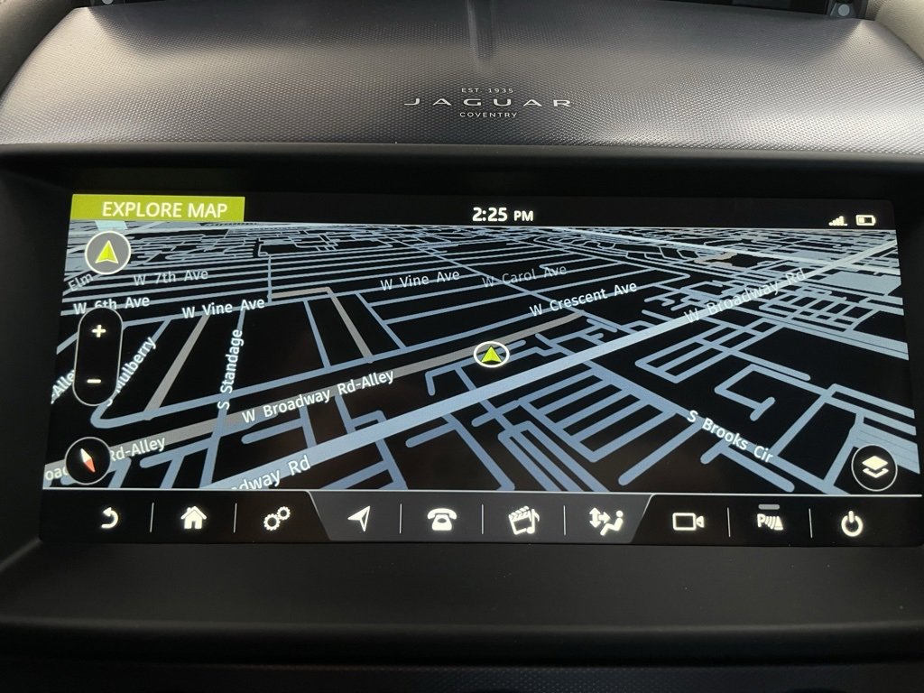 Used 2021 Jaguar F-TYPE P300 image 46