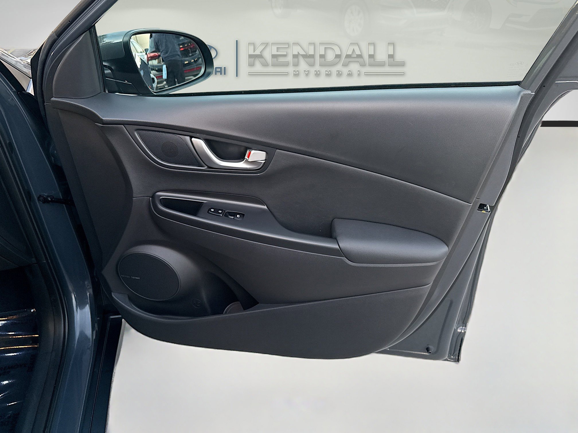 Used 2023 Hyundai Kona Limited w/ Cargo Package image 32