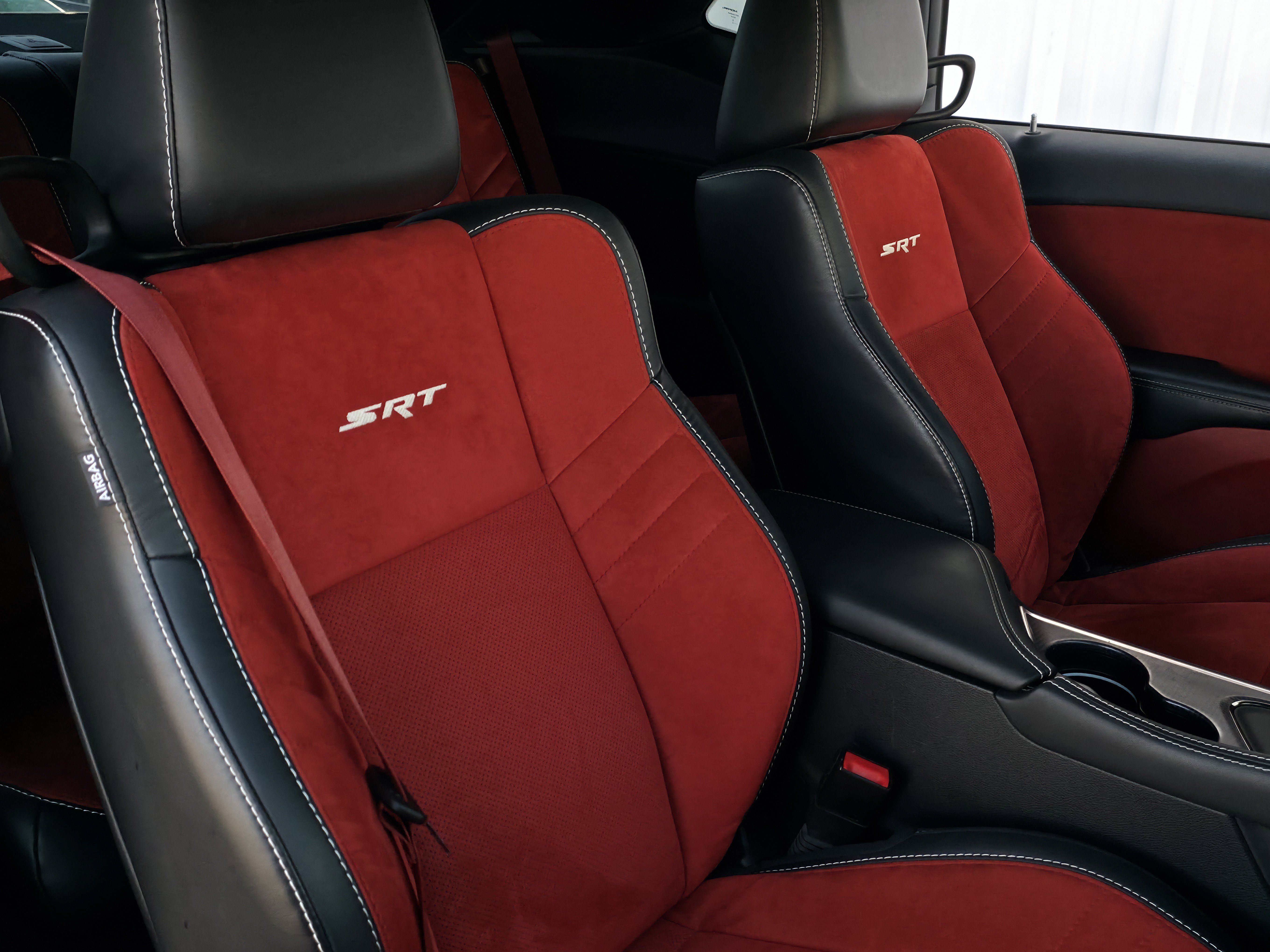 Used 2015 Dodge Challenger SRT Hellcat image 33