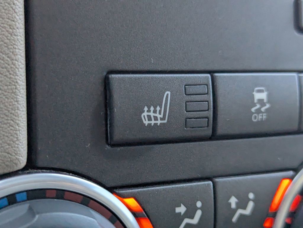 Used 2016 Land Rover LR4 HSE Silver Edition image 25