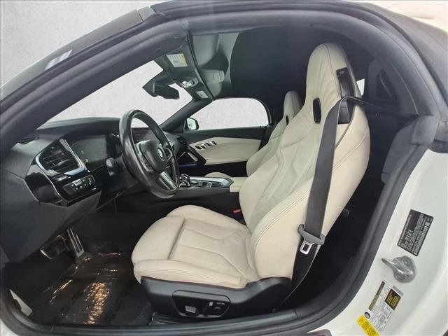 Used 2020 BMW Z4 sDrive30i w/ Premium Package RWD image 17