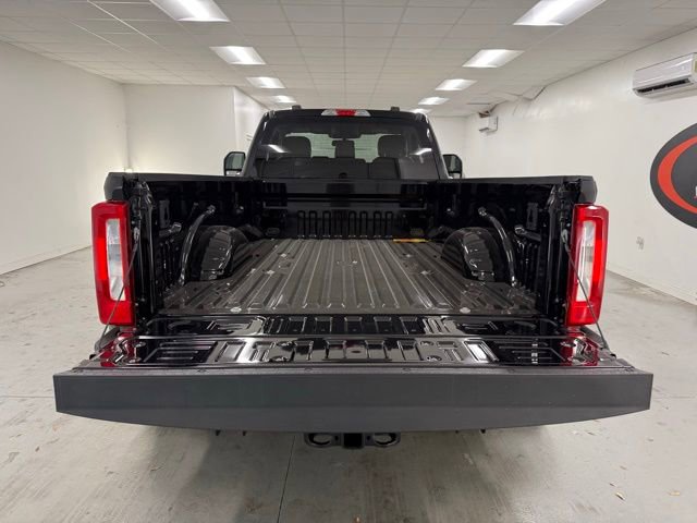 Used 2023 Ford F350 XLT image 9