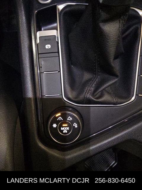 Used 2024 Volkswagen Tiguan Wolfsburg Edition image 24