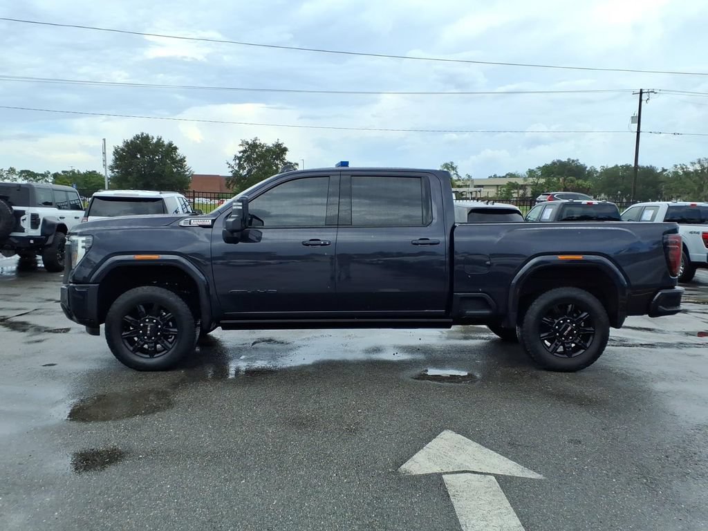 Used 2026 GMC Sierra 2500 AT4 w/ AT4 Premium Plus Package AWD/4WD image 4