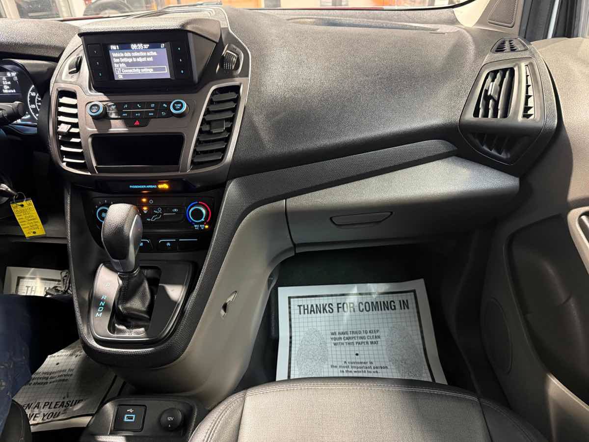 Used 2021 Ford Transit Connect XL FWD image 21