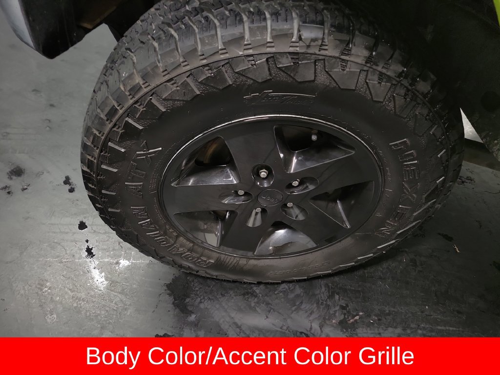 Used 2016 Jeep Wrangler Unlimited Sahara w/ Mopar Chrome Edition Group AWD/4WD image 14