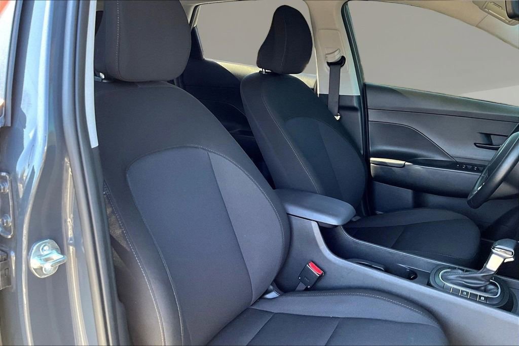 Used 2025 Hyundai Kona SEL image 29