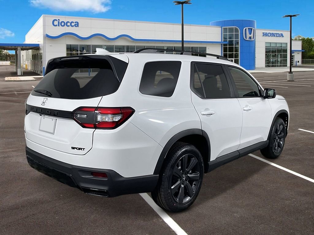 New 2026 Honda Pilot Sport image 5