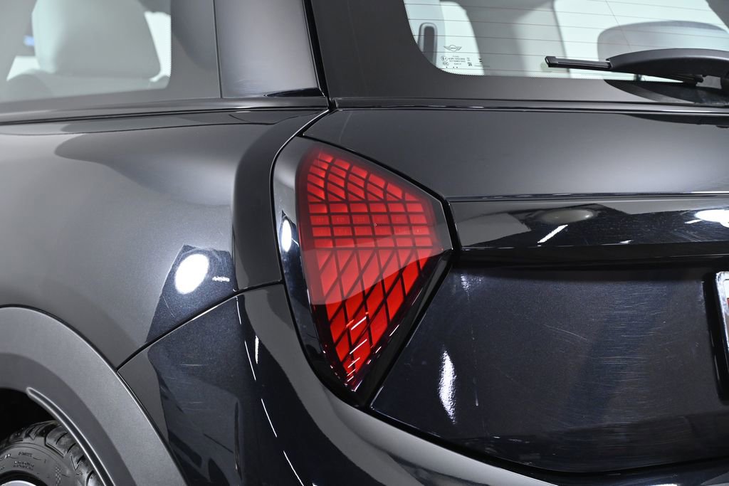 Certified 2025 MINI Cooper S image 8