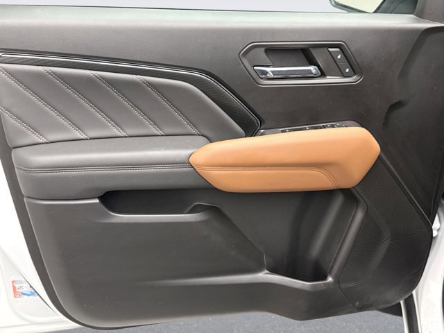 Used 2023 GMC Canyon AT4 w/ Canyon Safety Plus Package image 9