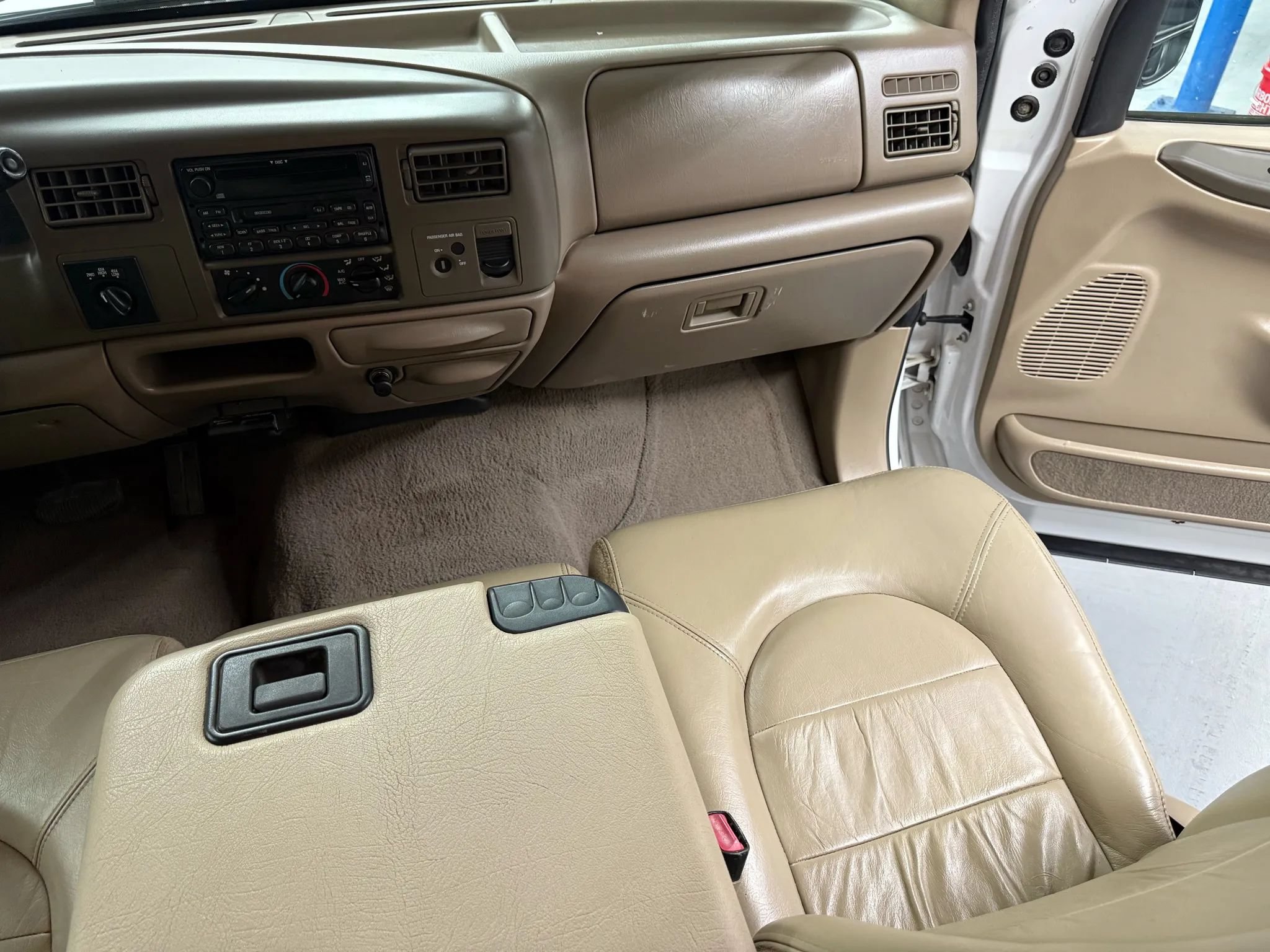 Used 2000 Ford F250 4x4 SuperCab Super Duty image 64