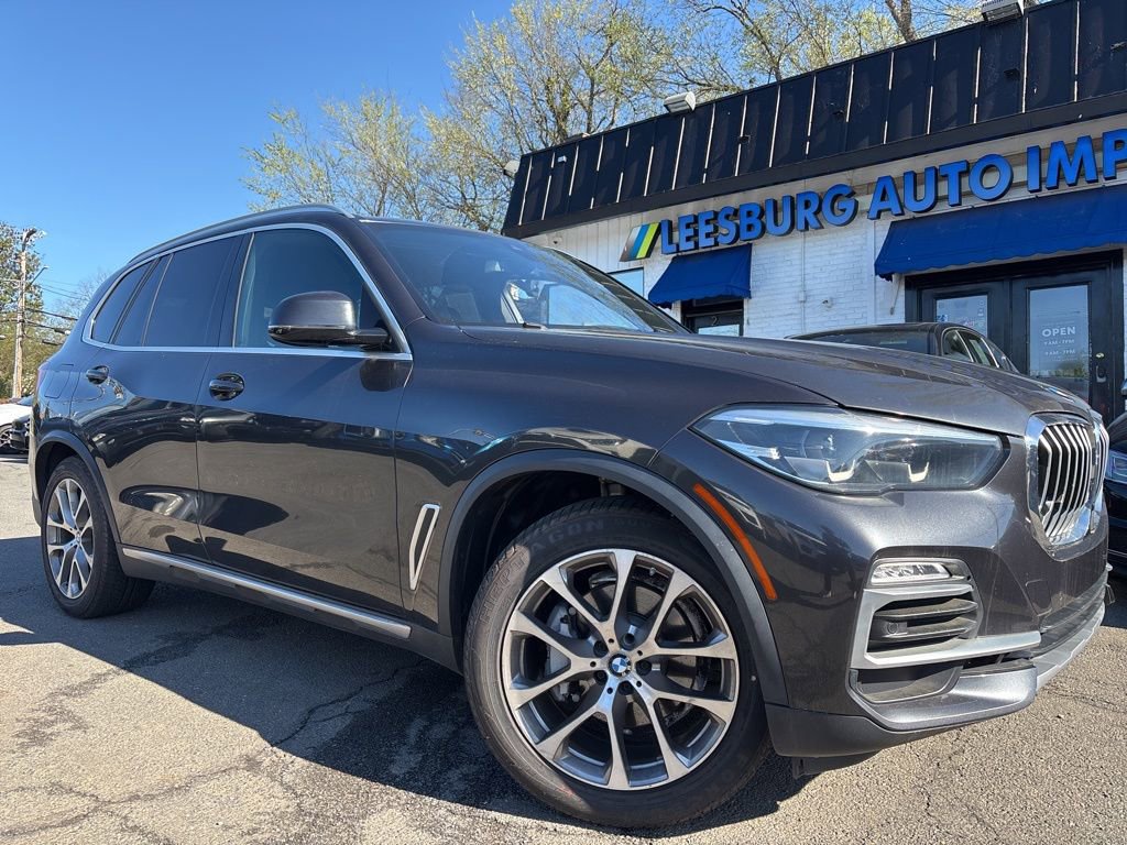 Used 2019 BMW X5 xDrive40i w/ Premium Package 2