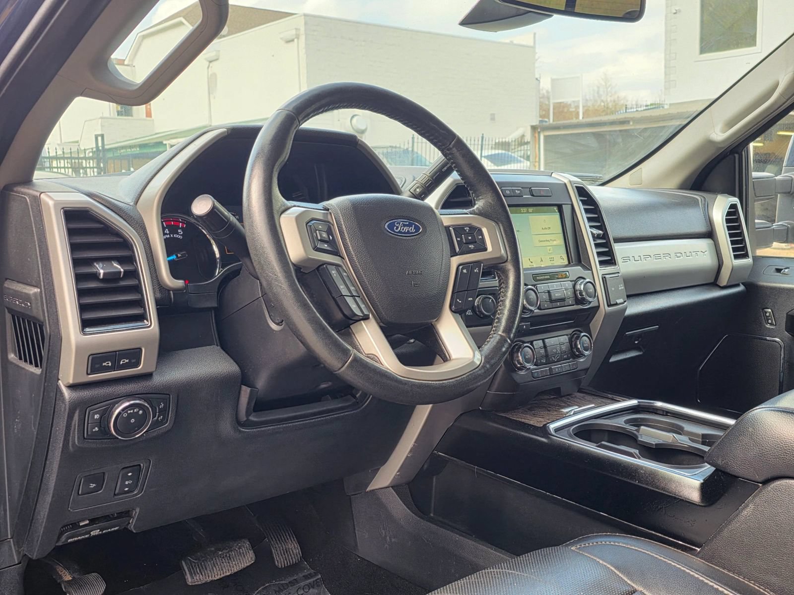 Used 2018 Ford F250 Lariat w/ Lariat Ultimate Package AWD/4WD image 13