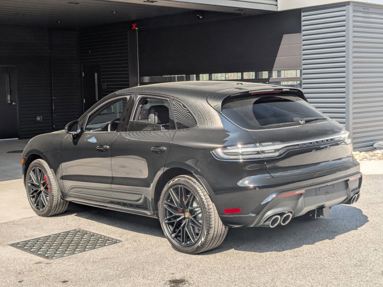 New 2026 Porsche Macan GTS AWD/4WD image 3