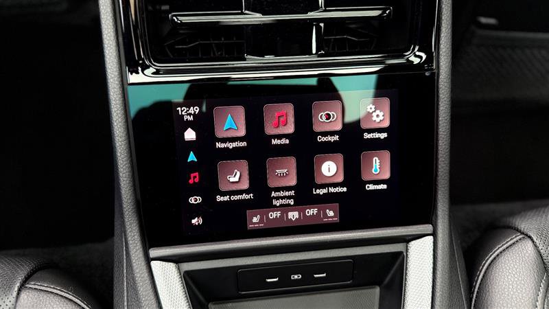 Used 2025 Porsche Panamera 4 w/ Premium Package image 39