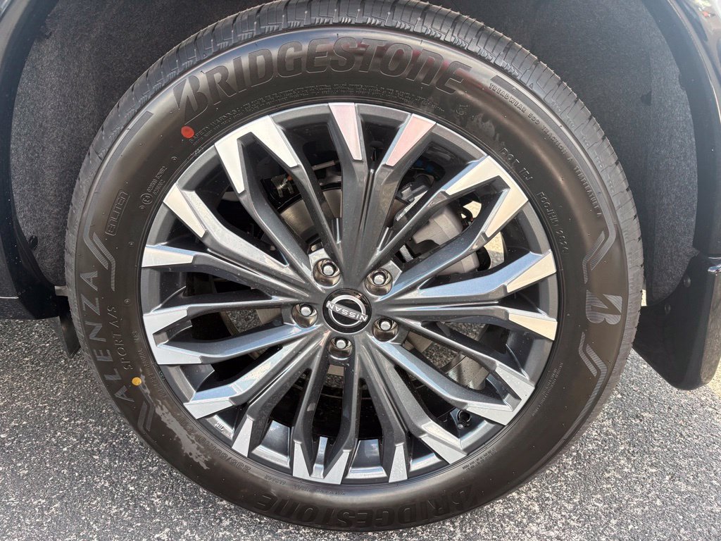 New 2026 Nissan Rogue Platinum AWD/4WD image 9