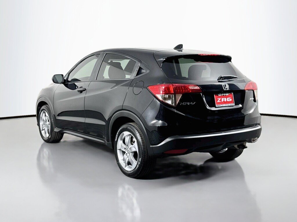 Used 2020 Honda HR-V LX image 3