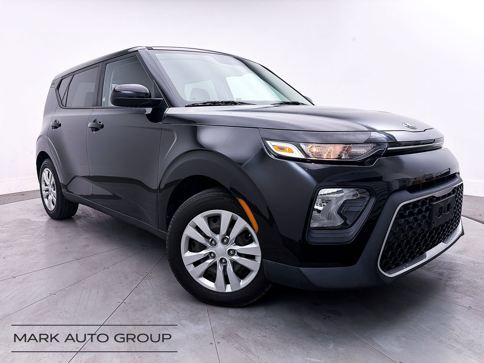 Used 2020 Kia Soul LX image 1