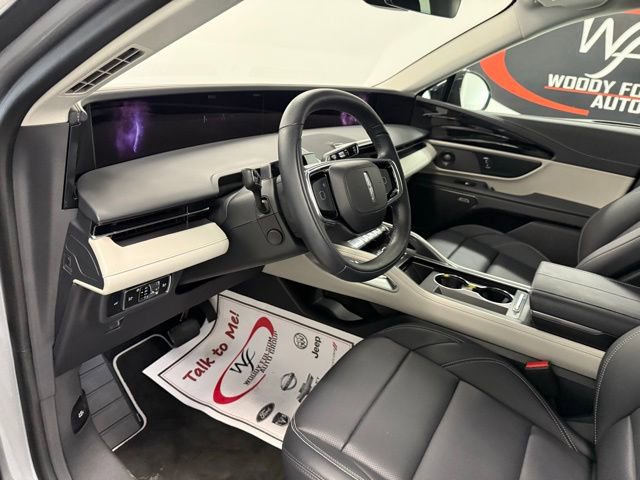 Used 2025 Lincoln Nautilus Premier w/ Equipment Group 102A image 14