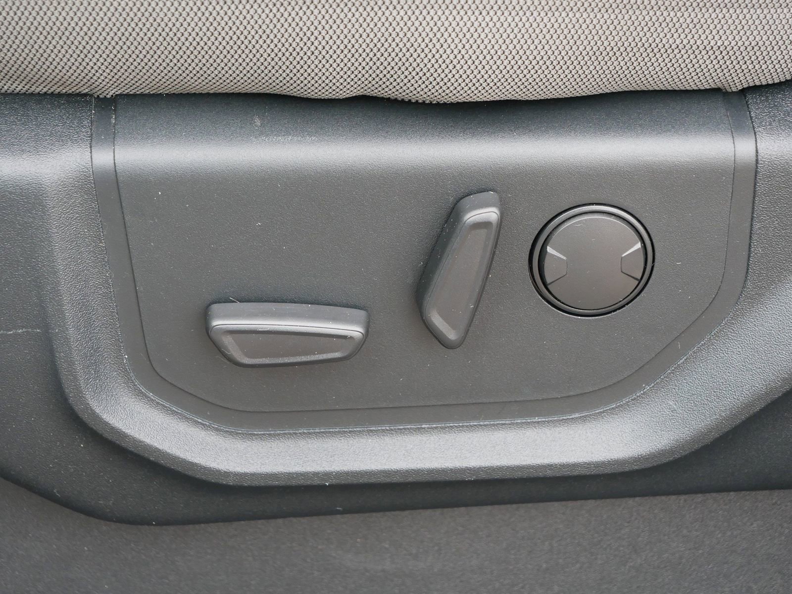 Certified 2020 Ford F150 XLT w/ Equipment Group 302A Luxury image 16