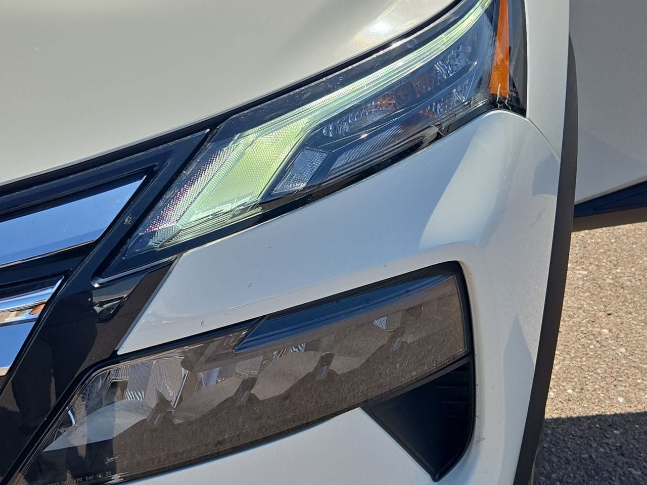 Used 2025 Nissan Rogue S FWD image 18
