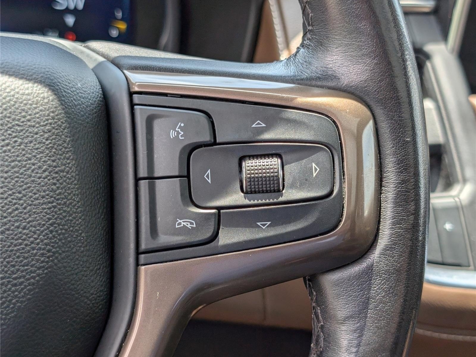 Used 2023 Chevrolet Tahoe High Country AWD/4WD image 28