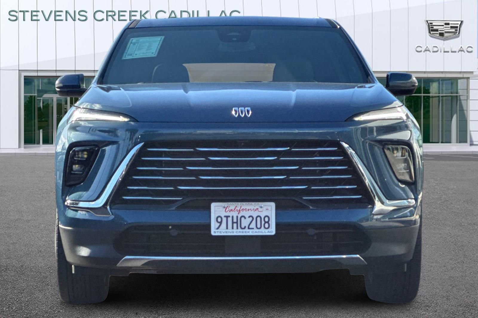 Used 2025 Buick Enclave Preferred image 8