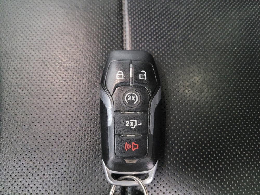 Used 2015 Ford F150 Lariat w/ Equipment Group 502A Luxury image 32