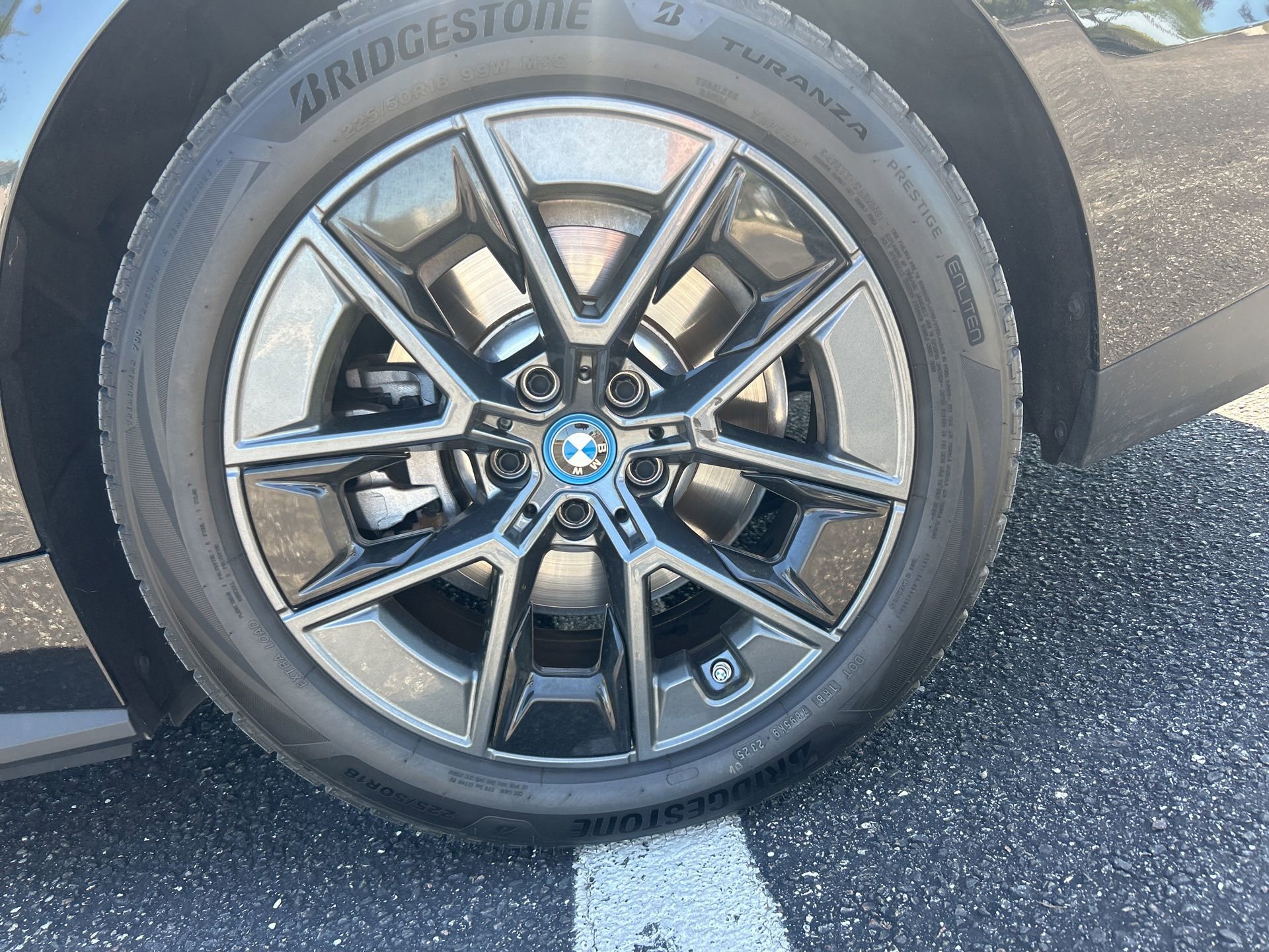 Certified 2023 BMW i4 eDrive35 w/ Premium Package image 6