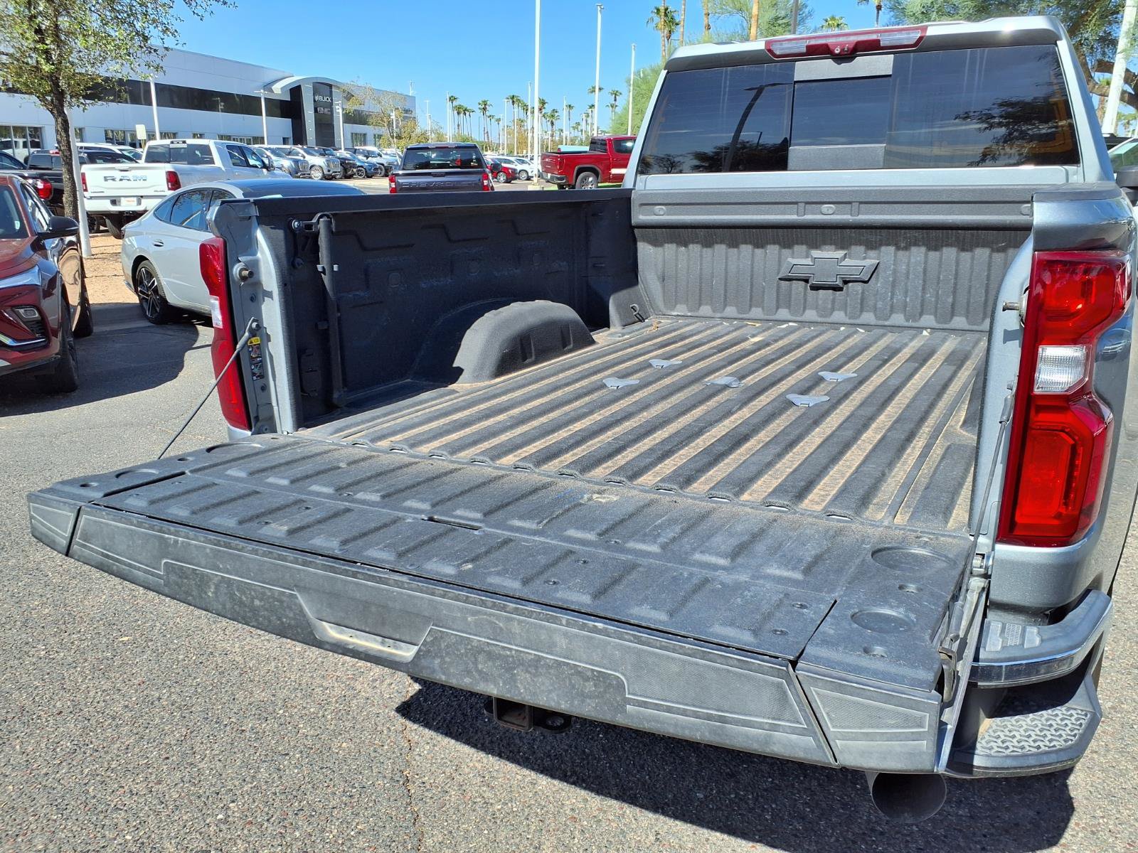 Used 2024 Chevrolet Silverado 2500 LTZ w/ LTZ Plus Package AWD/4WD image 7