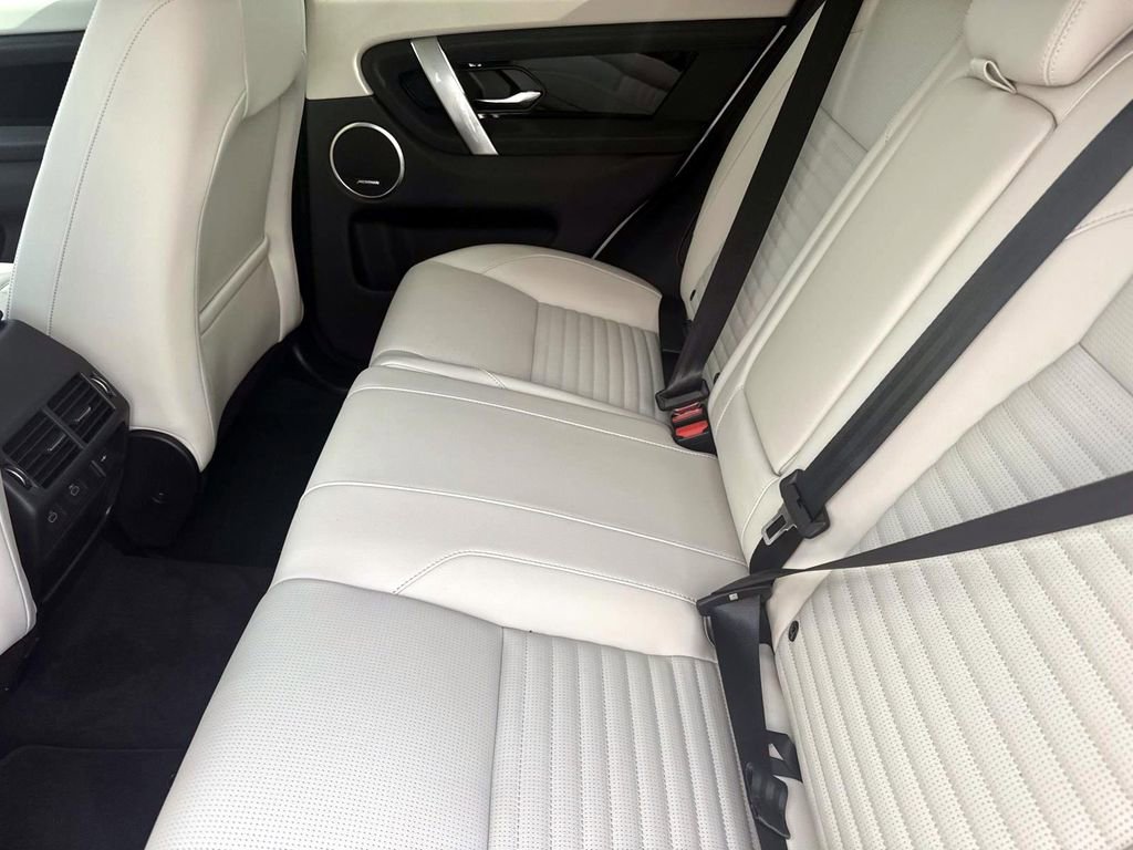 New 2025 Land Rover Discovery Sport S image 12