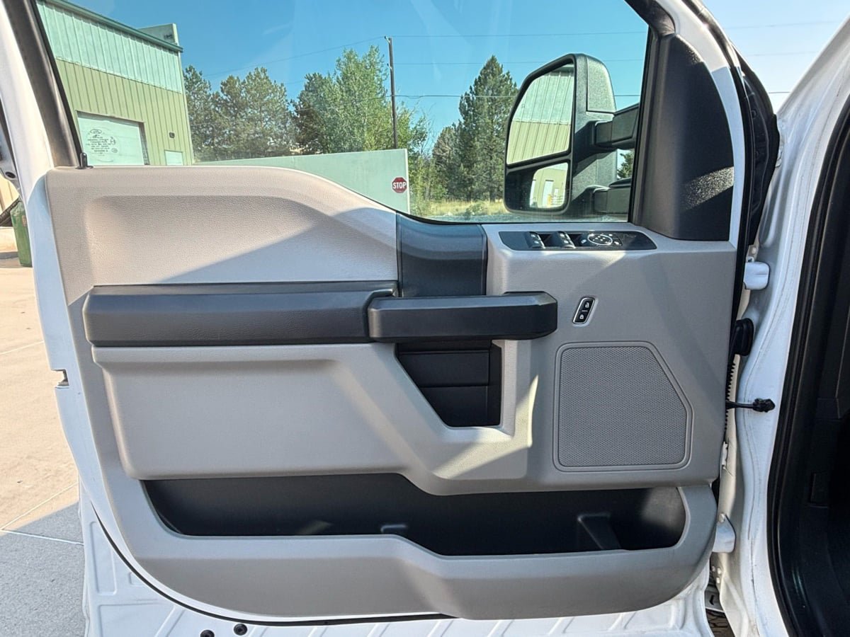 Used 2019 Ford F250 XL w/ Power Equipment Group AWD/4WD image 17