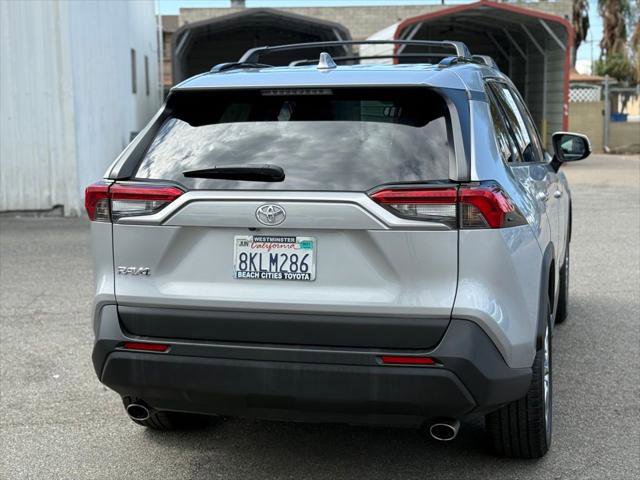 Certified 2019 Toyota RAV4 XLE Premium w/ Carpet Mat Package FWD image 11