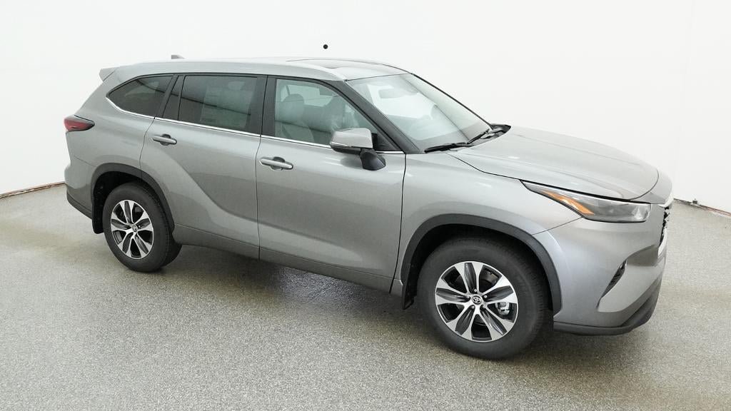 New 2026 Toyota Highlander XLE AWD/4WD image 12
