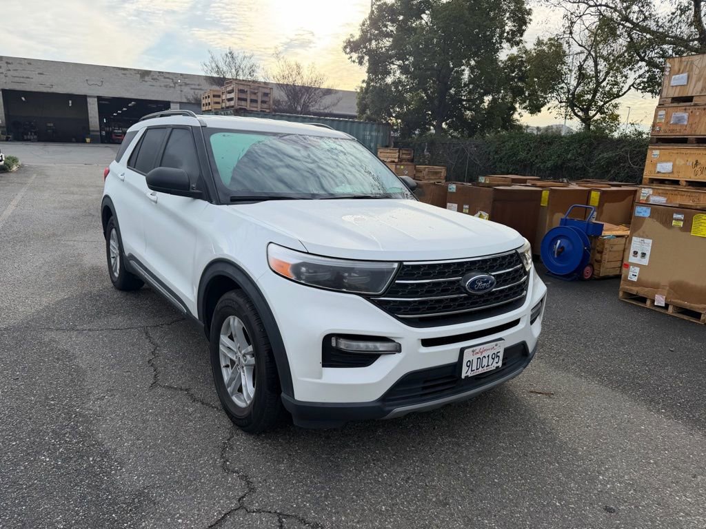 Used 2023 Ford Explorer XLT w/ Equipment Group 202A image 2