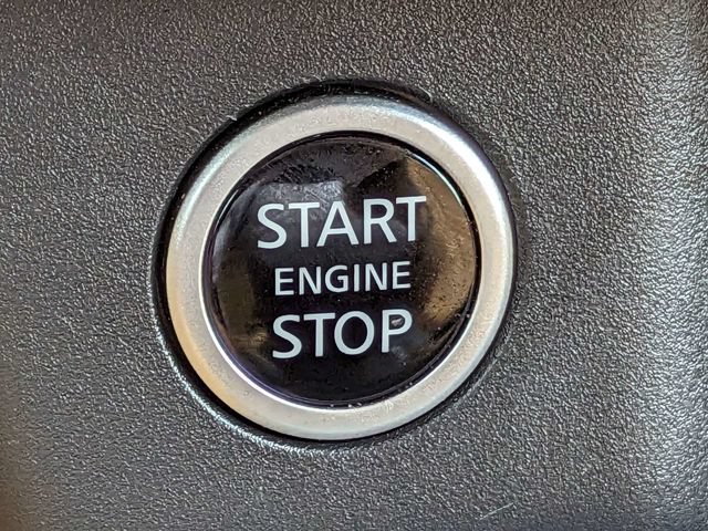 Used 2023 Nissan Rogue Platinum FWD image 34