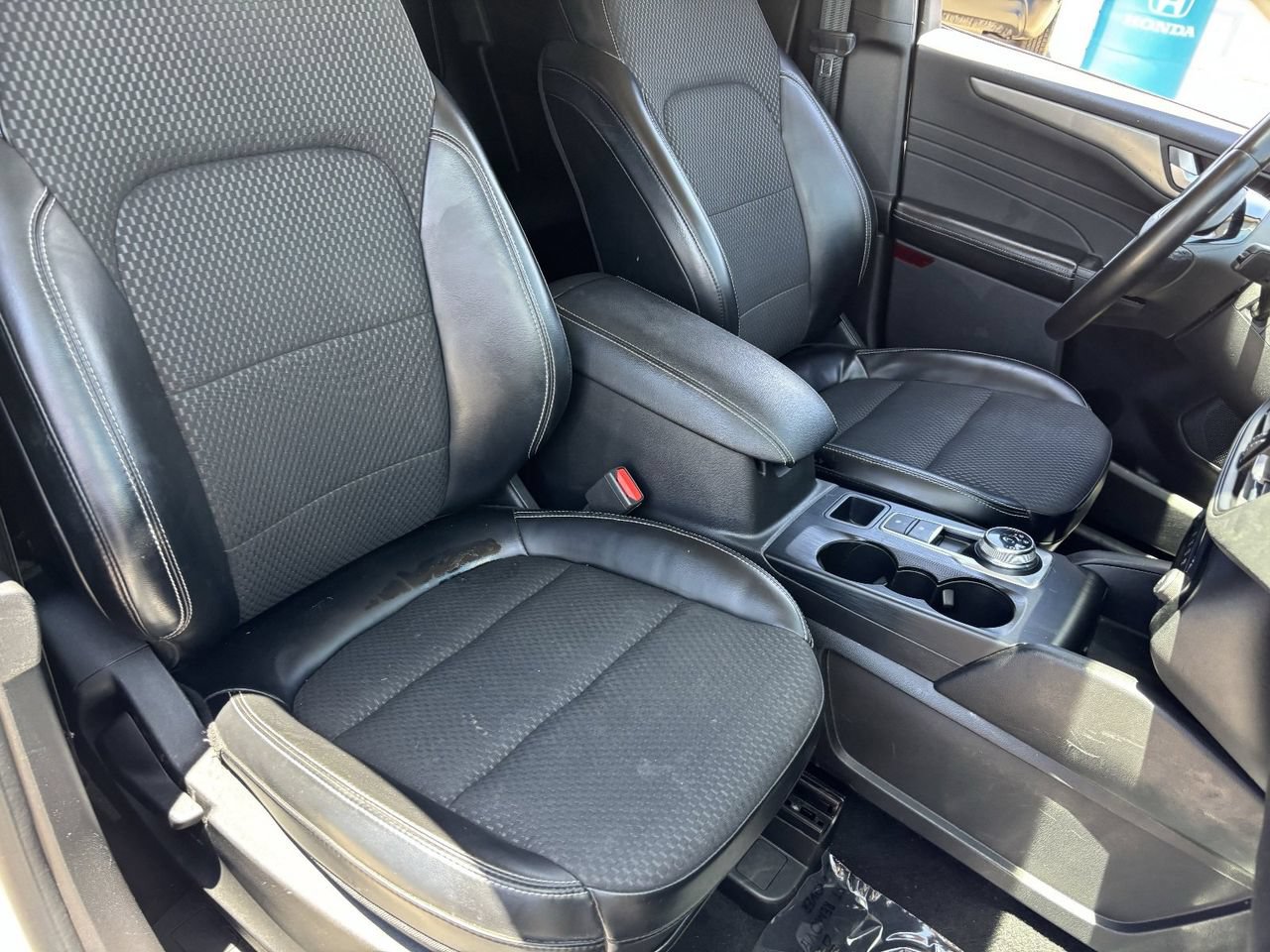 Used 2023 Ford Escape SE FWD image 8
