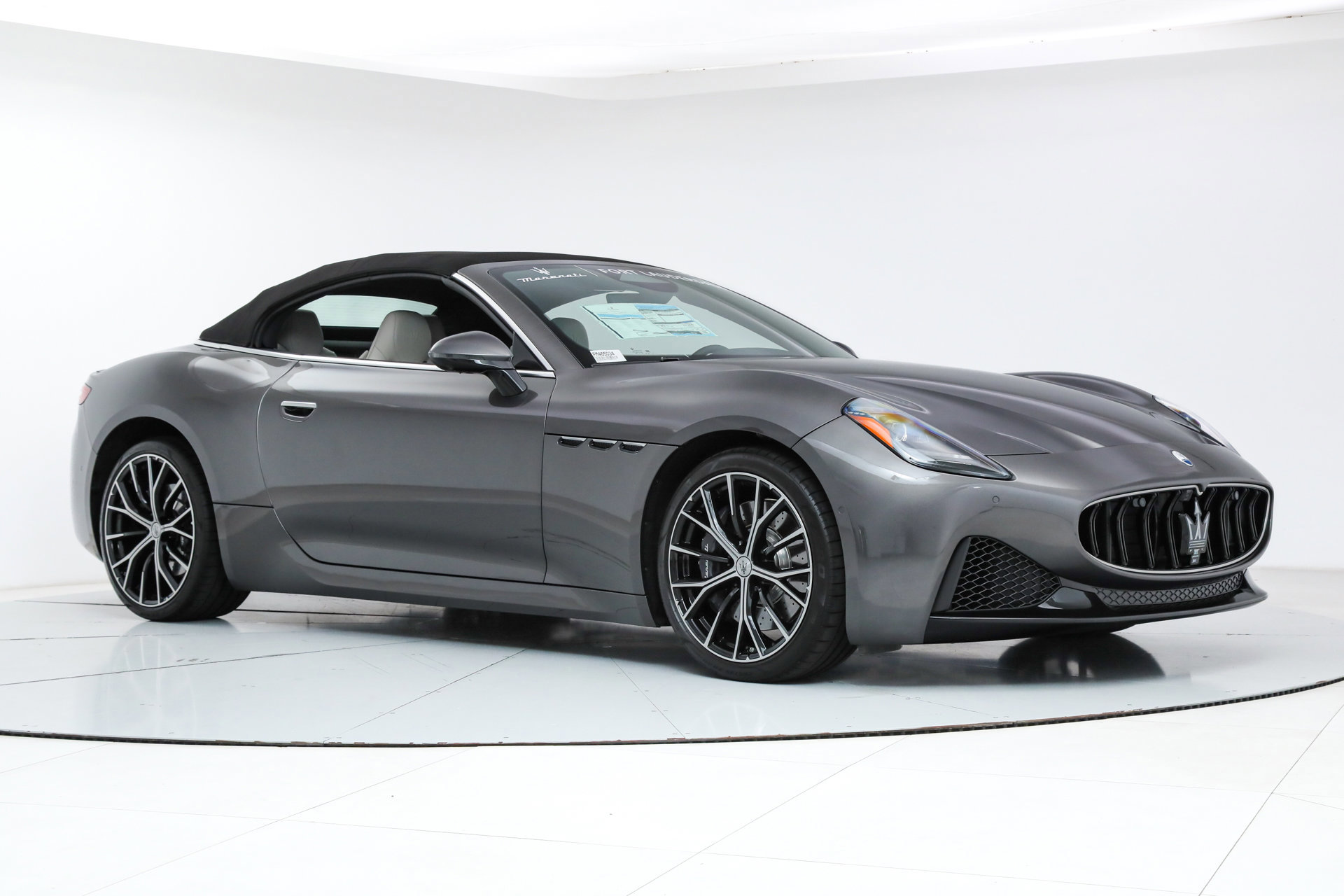 New 2026 Maserati GranCabrio Modena image 13