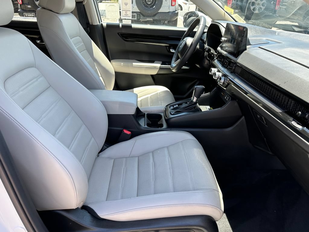 Used 2025 Honda CR-V EX-L image 16