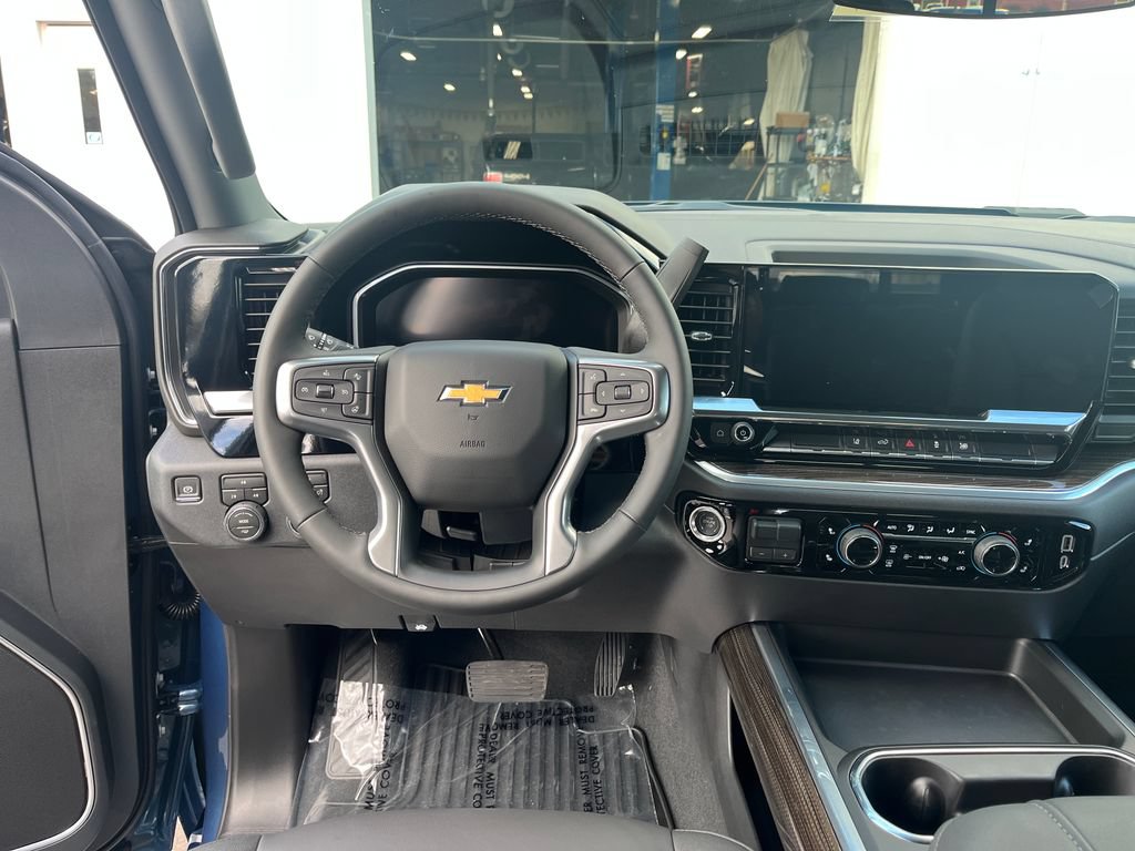 New 2026 Chevrolet Silverado 3500 LT AWD/4WD image 12