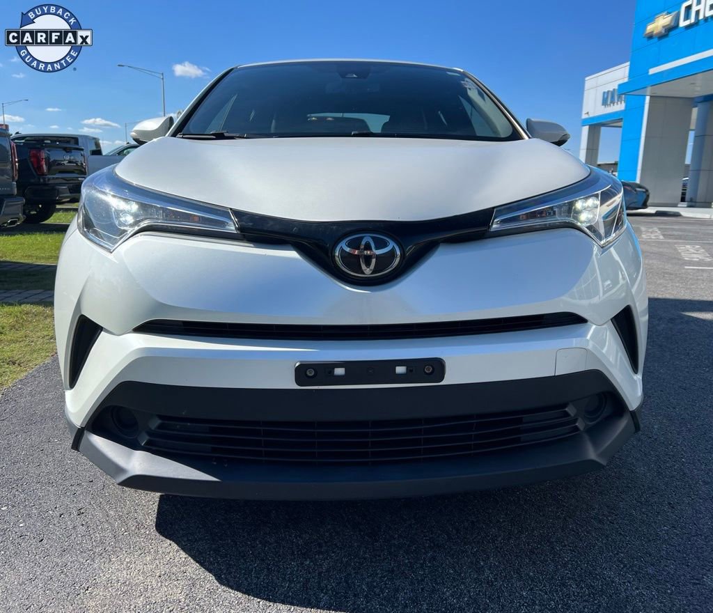 Used 2018 Toyota C-HR XLE image 3